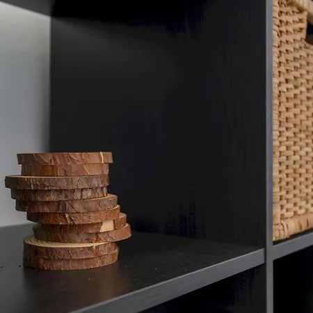 Апартаменти Pass The Keys Old School House - Luxury Family Xmas - Pool Table *