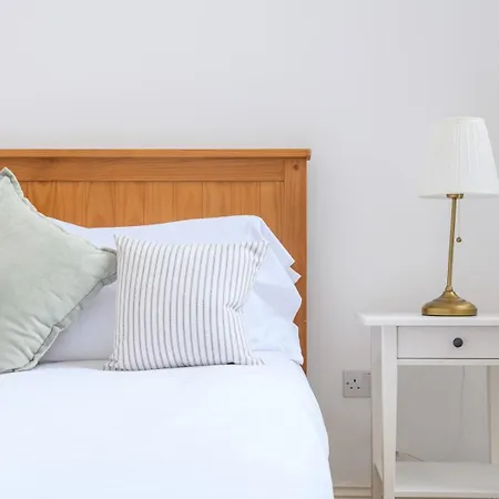 Apartment Pass The Keys Old School House - Luxury Family Xmas - Pool Table