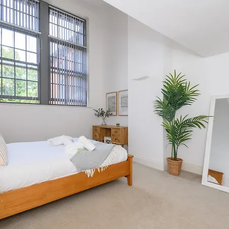 Pass The Keys Old School House - Luxury Family Xmas - Pool Table Апартаменти