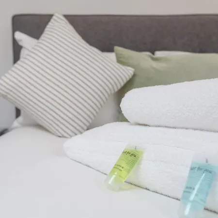 Pass The Keys Old School House - Luxury Family Xmas - Pool Table Апартаменти