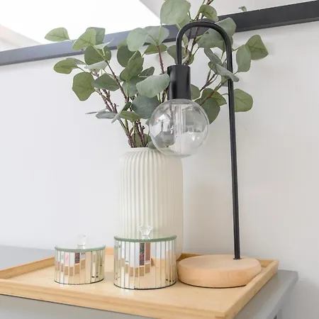 Pass The Keys Old School House - Luxury Family Xmas - Pool Table Apartment Leeds (West Yorkshire)