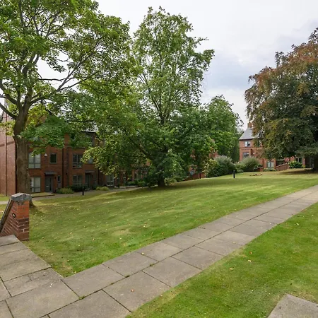 Apartment Pass The Keys Old School House - Luxury Family Xmas - Pool Table *