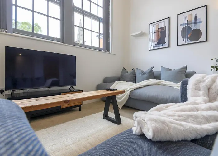 公寓 Pass The Keys Old School House - Luxury Family Xmas - Pool Table 利兹