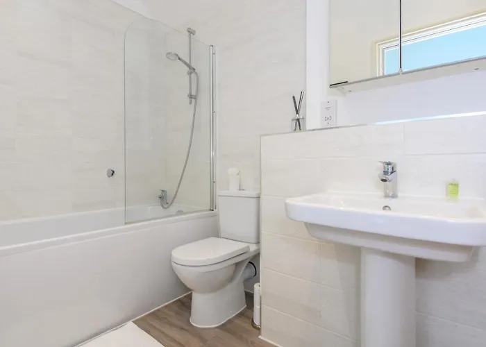 Pass The Keys Old School House - Luxury Family Xmas - Pool Table * 利兹