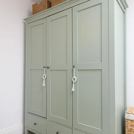 Pass The Keys Old School House - Luxury Family Xmas - Pool Table *