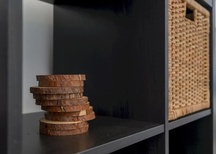 Апартаменти Pass The Keys Old School House - Luxury Family Xmas - Pool Table *